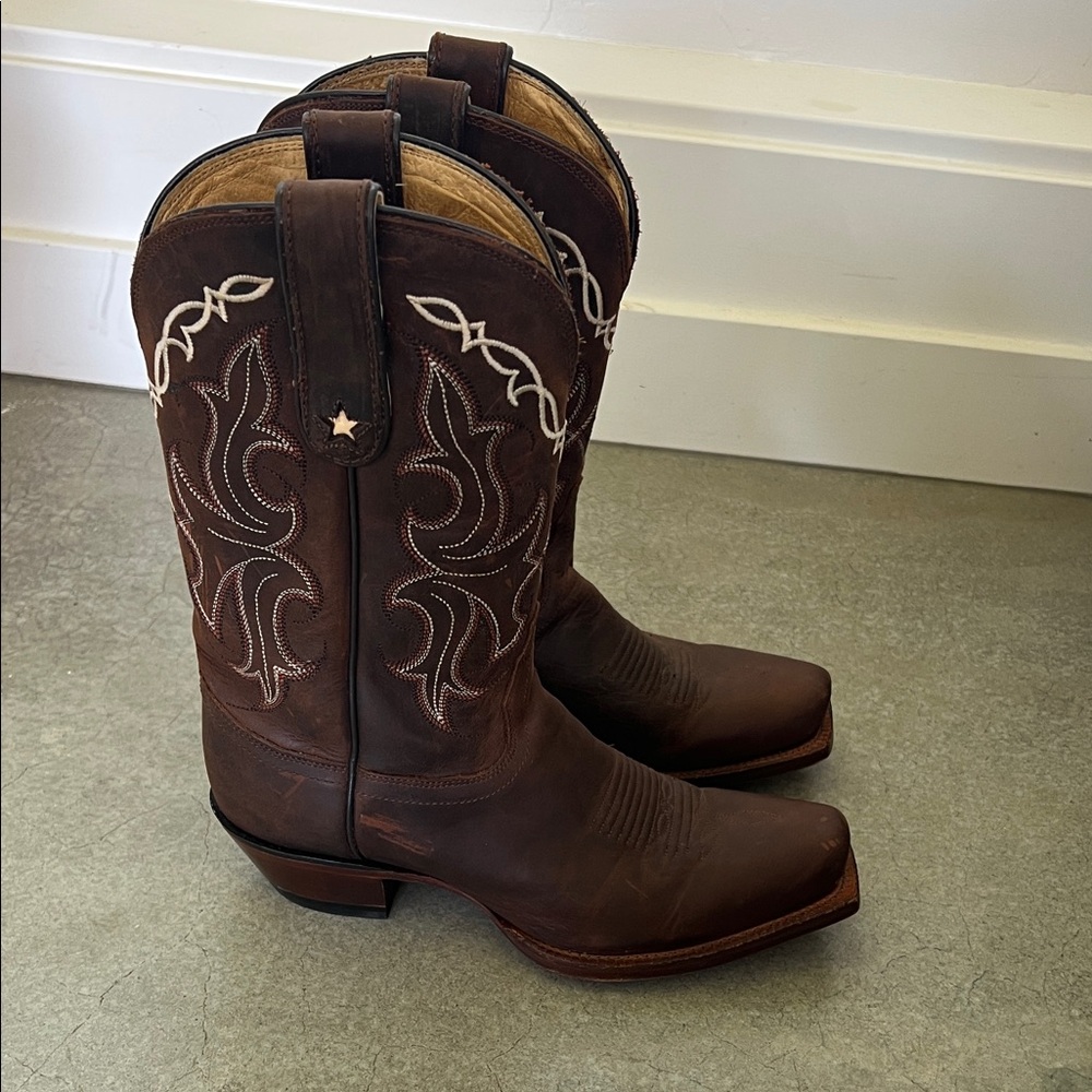 Brown Embroidered Leather Cowboy Boots